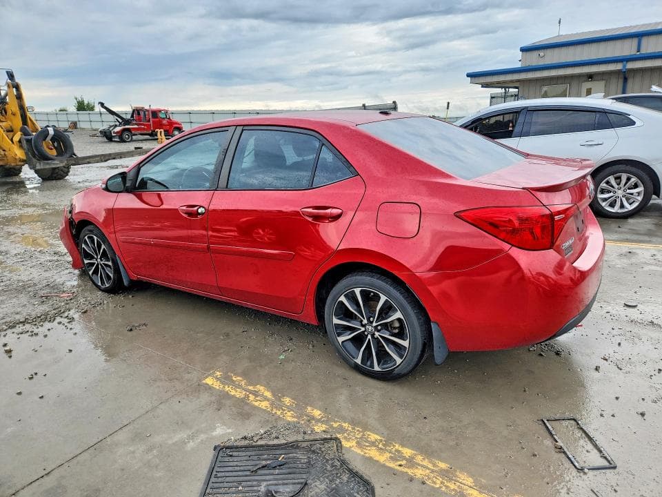2017 TOYOTA COROLLA SE 2
