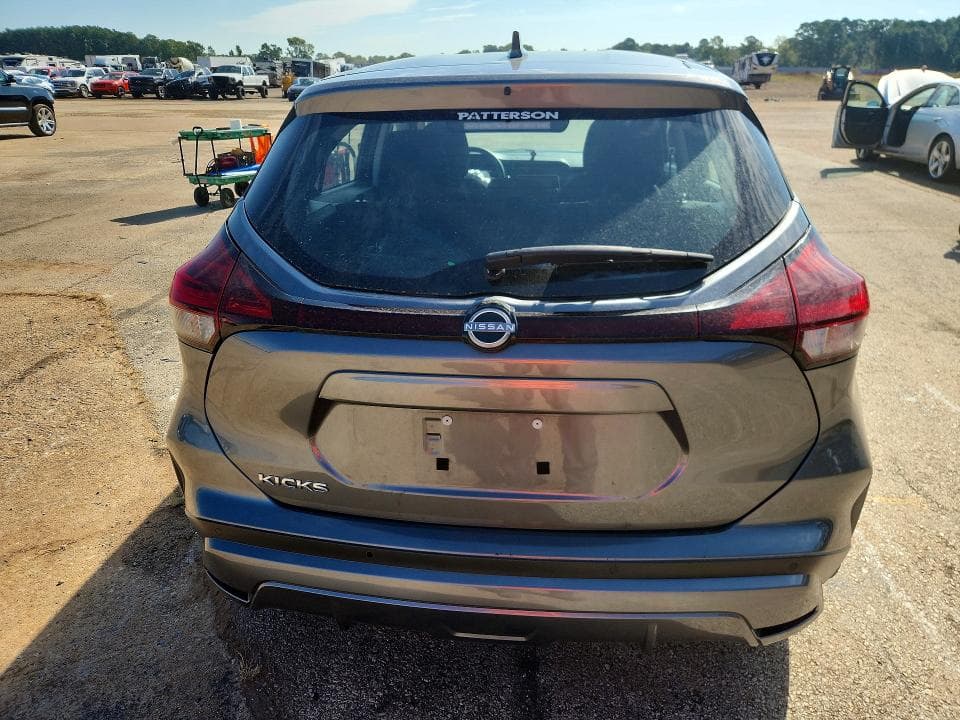 2023 NISSAN KICKS S 6