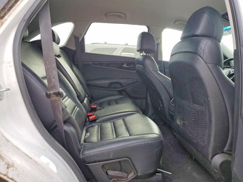 2017 KIA SORENTO LX 11