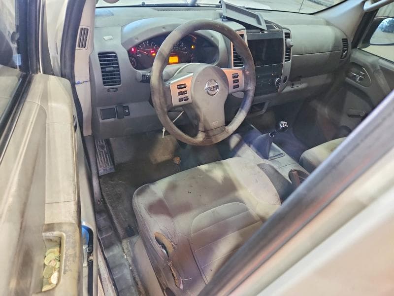 2017 NISSAN FRONTIER S 8