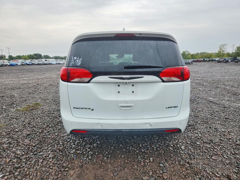 2020 CHRYSLER PACIFICA LIMITED 6