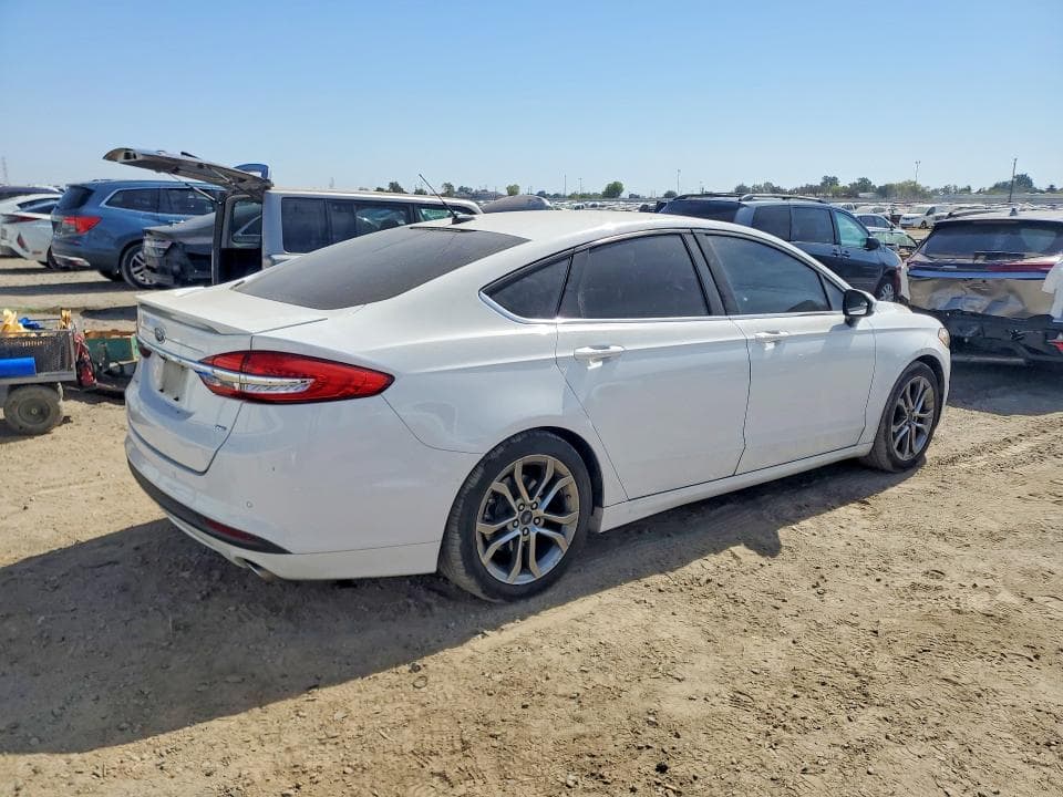 2017 FORD FUSION SE 3
