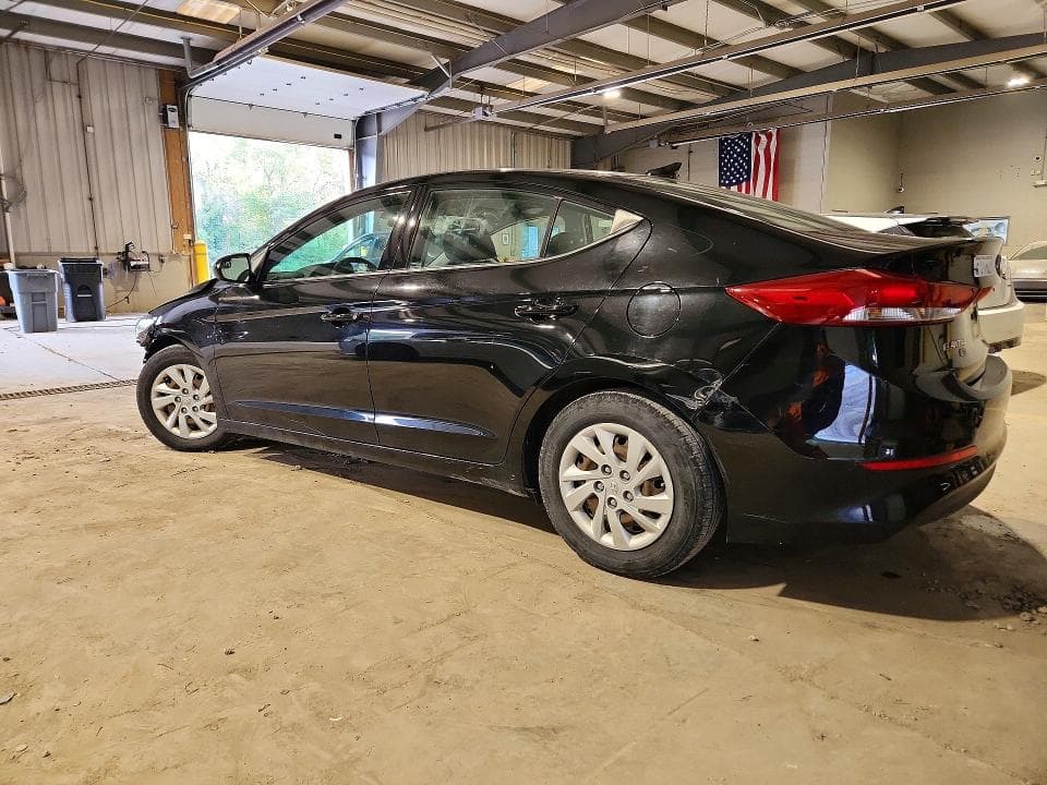 2017 HYUNDAI ELANTRA SE 2