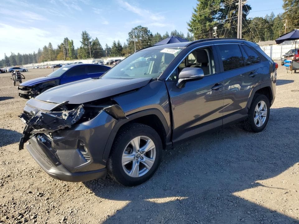 2020 TOYOTA RAV4 XLE - 1
