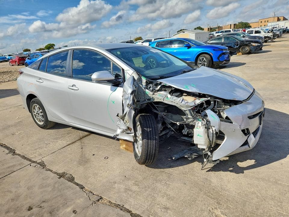 2017 TOYOTA PRIUS TWO 4