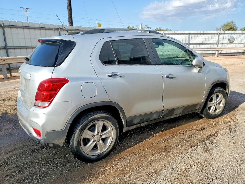2019 CHEVROLET TRAX 1LT 3