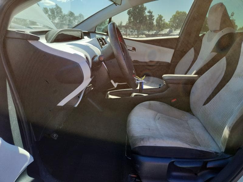 2017 TOYOTA PRIUS TWO 7