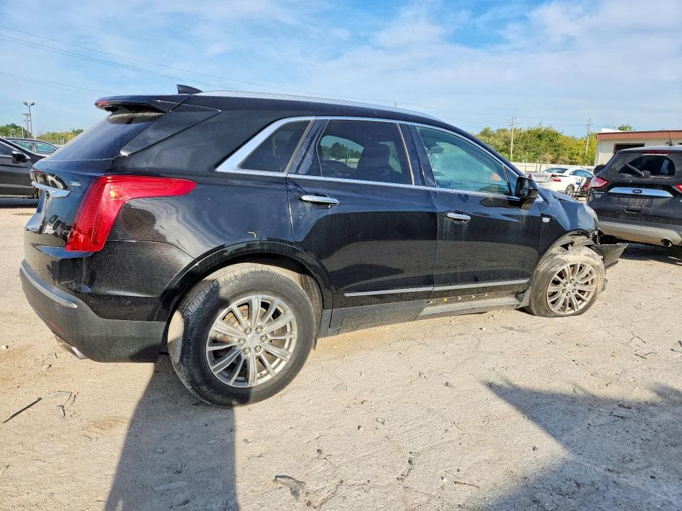 2017 CADILLAC XT5 LUXURY 3