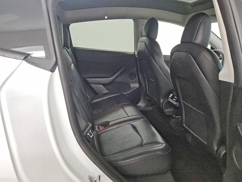 2022 TESLA MODEL Y 11