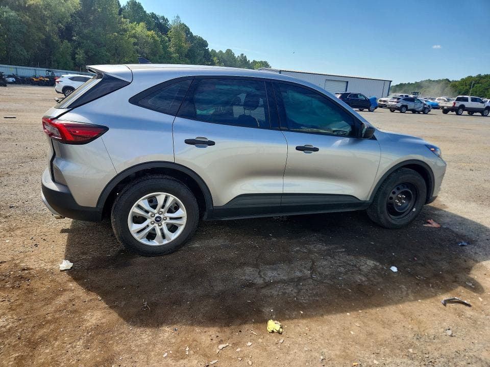 2023 FORD ESCAPE 3