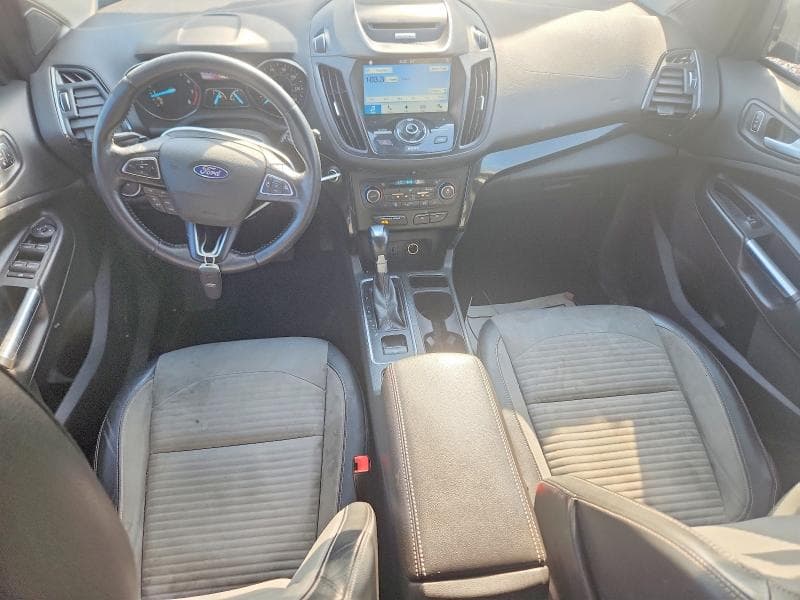 2017 FORD ESCAPE TITANIUM 8