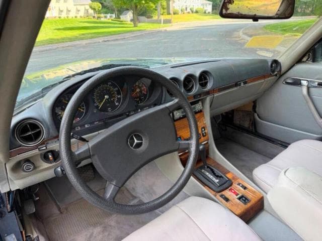 1983 MERCEDES-BENZ 380 SL 9