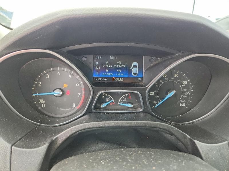 2017 FORD FOCUS SE 9