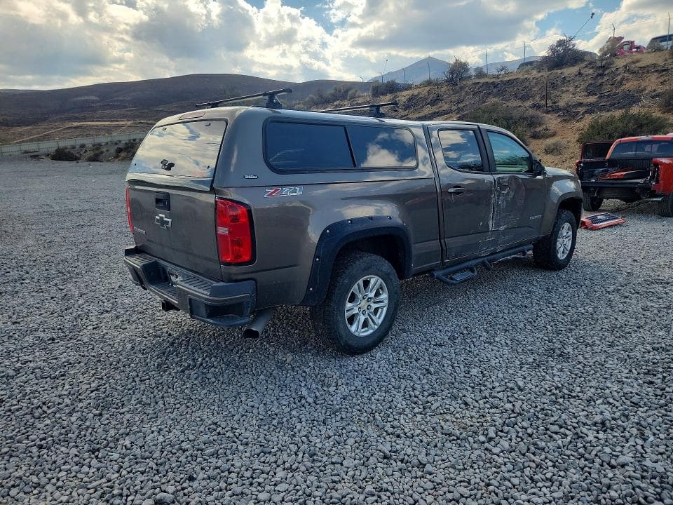 2017 CHEVROLET COLORADO Z71 3