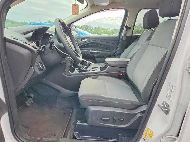 2017 FORD ESCAPE SE 7
