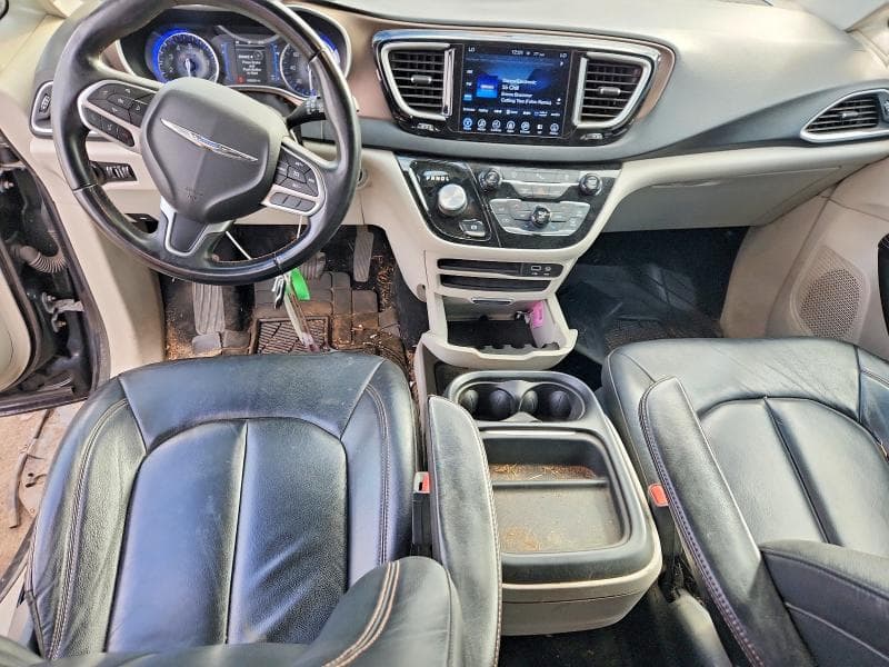 2017 CHRYSLER PACIFICA TOURING L 8