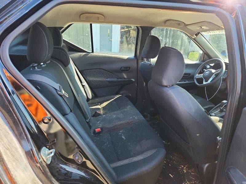 2020 NISSAN KICKS S 10