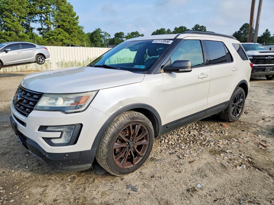 2017 FORD EXPLORER XLT - 1
