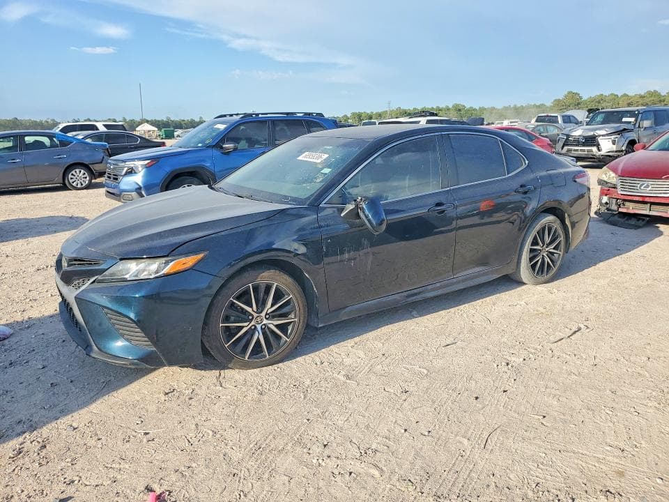 2019 TOYOTA CAMRY SE