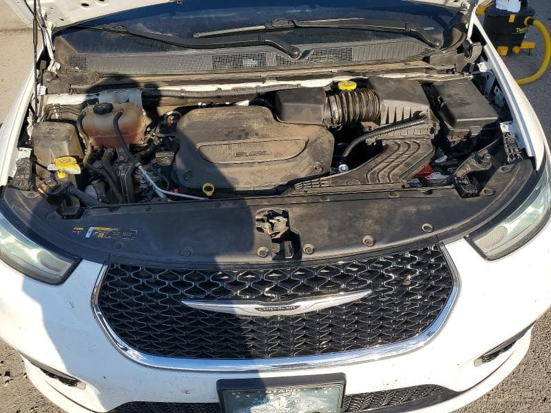 2022 CHRYSLER PACIFICA TOURING 12