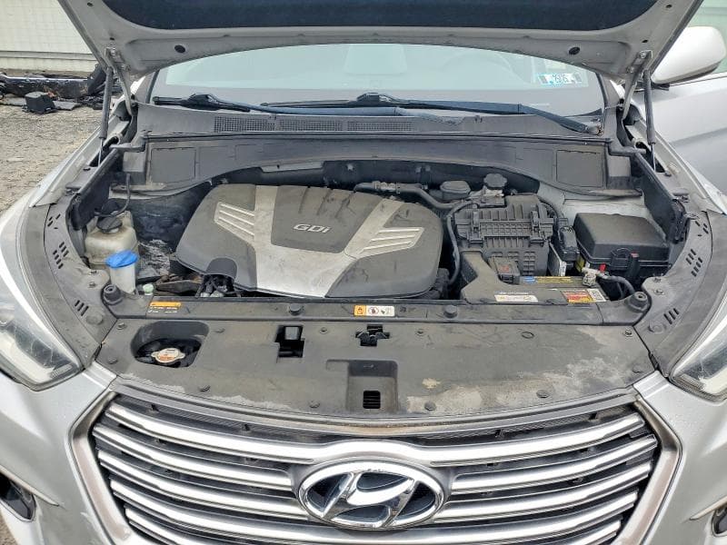 2017 HYUNDAI SANTA FE SE 12