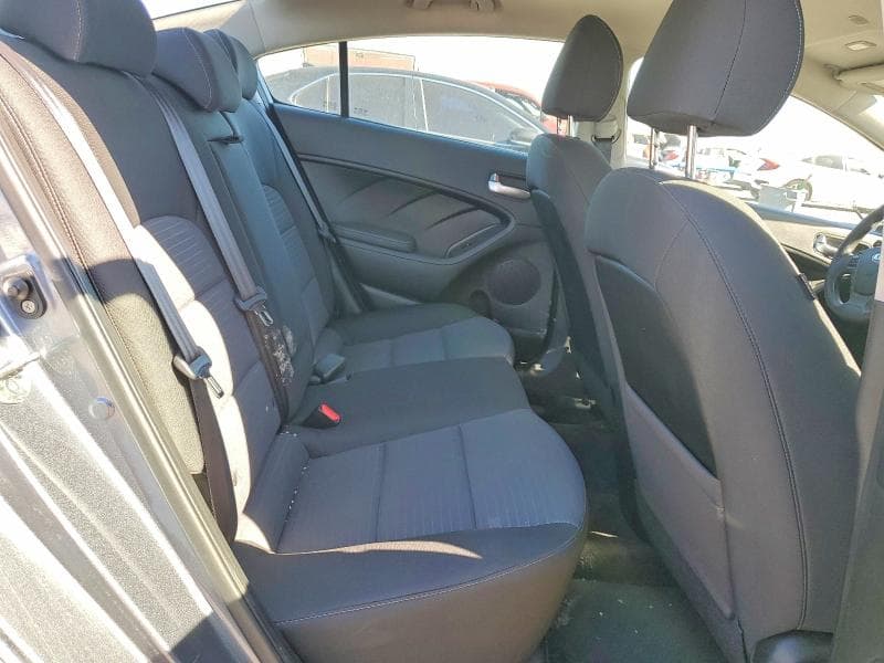 2018 KIA FORTE LX 10