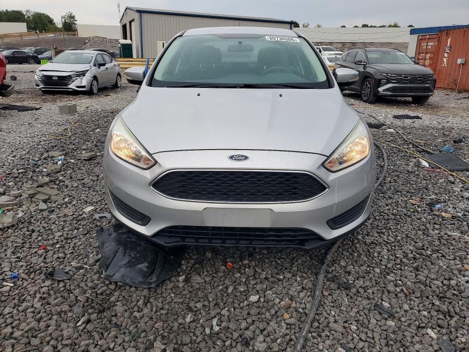2017 FORD FOCUS SE 5