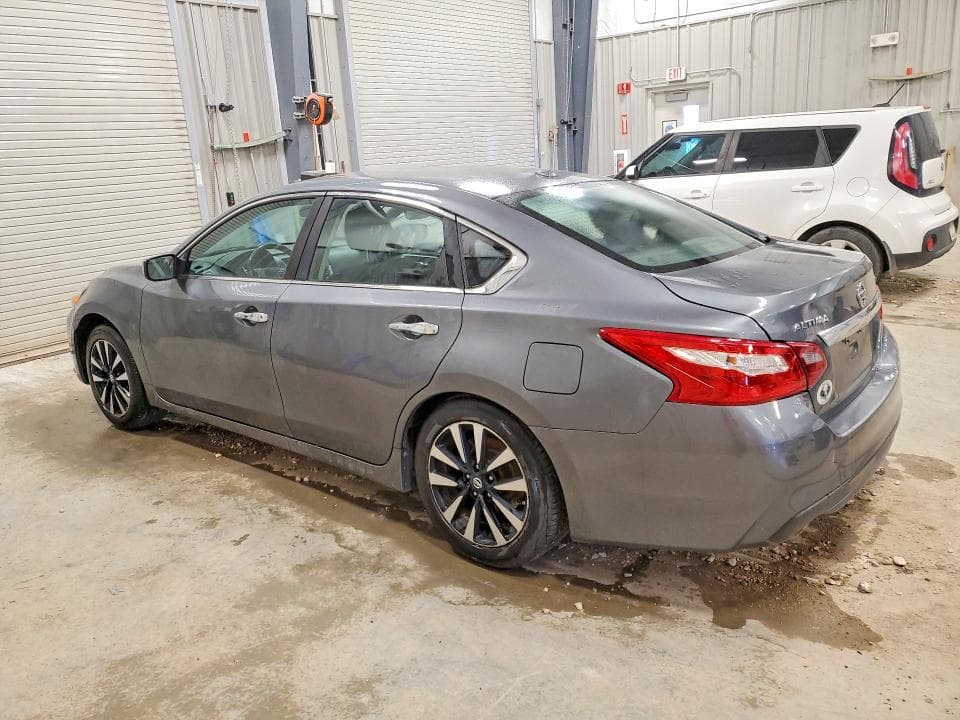 2018 NISSAN ALTIMA 2.5 SV 2