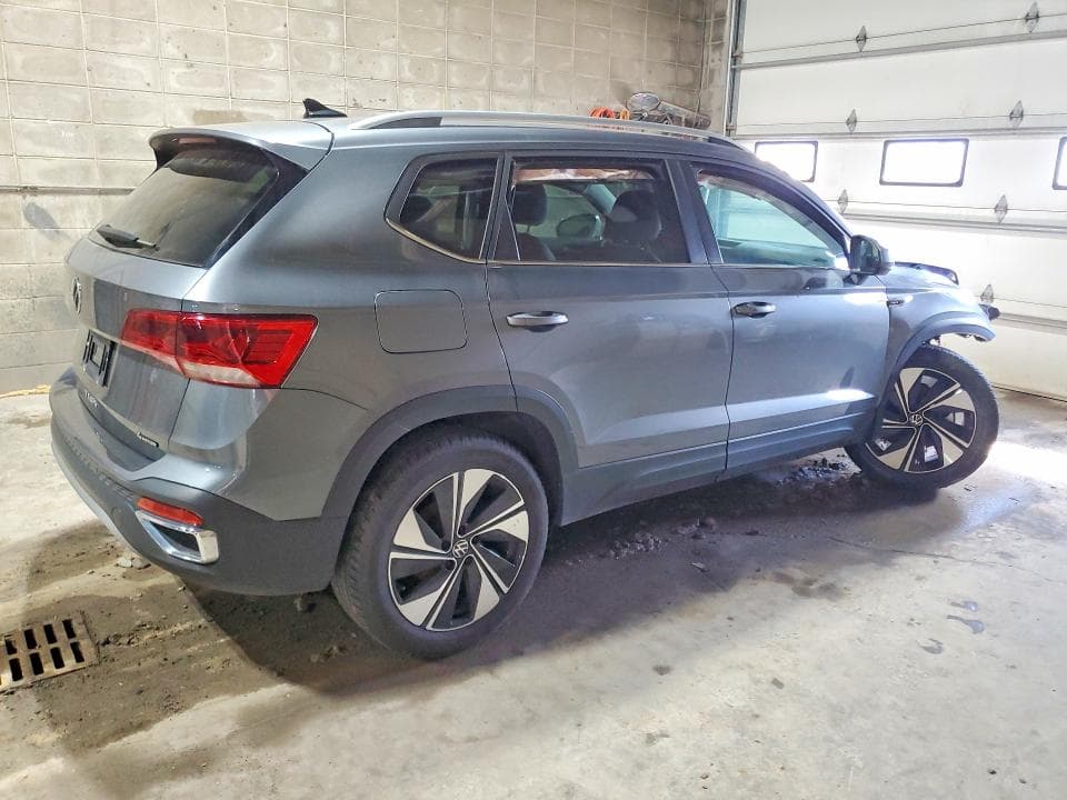 2024 VOLKSWAGEN TAOS SE 3