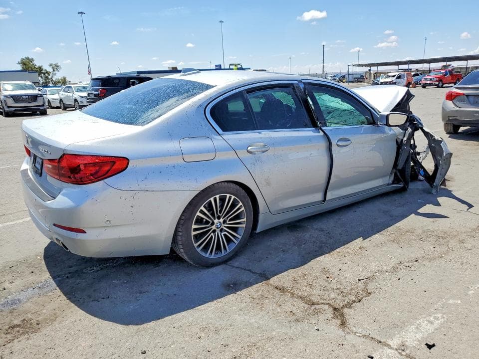 2020 BMW 530E 3