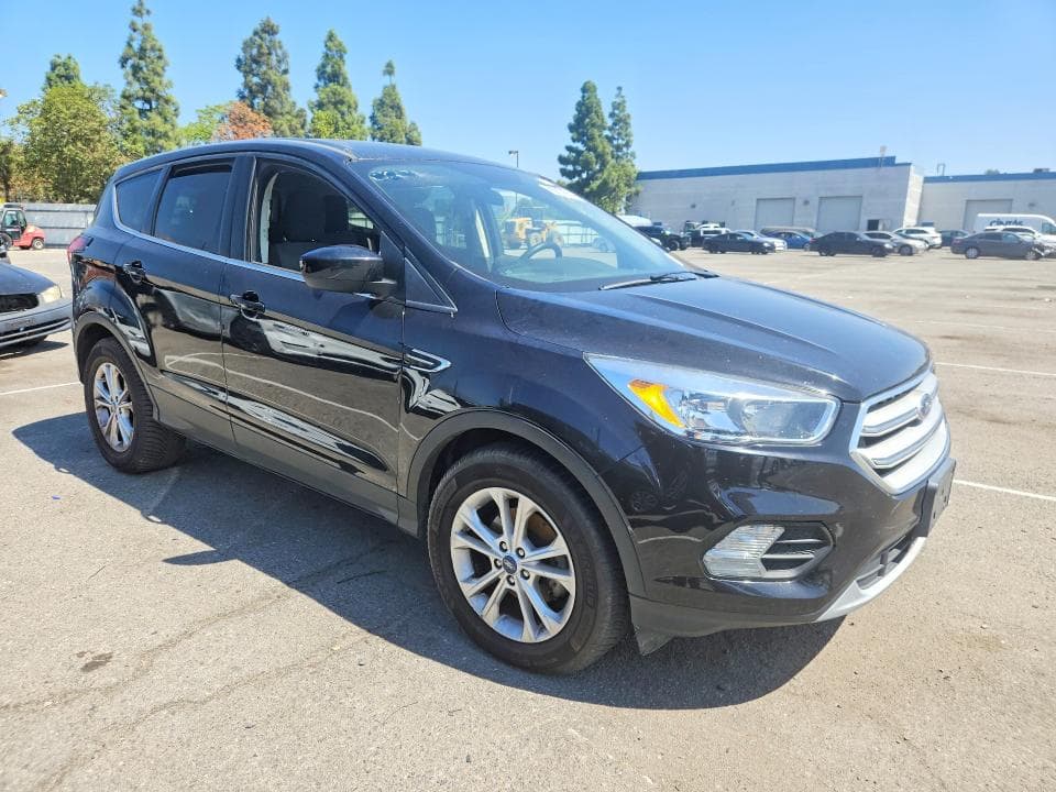 2019 FORD ESCAPE SE 4