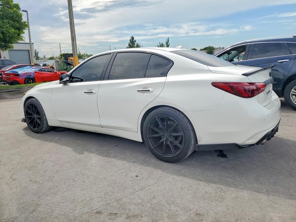 2021 INFINITI Q50 LUXE 2