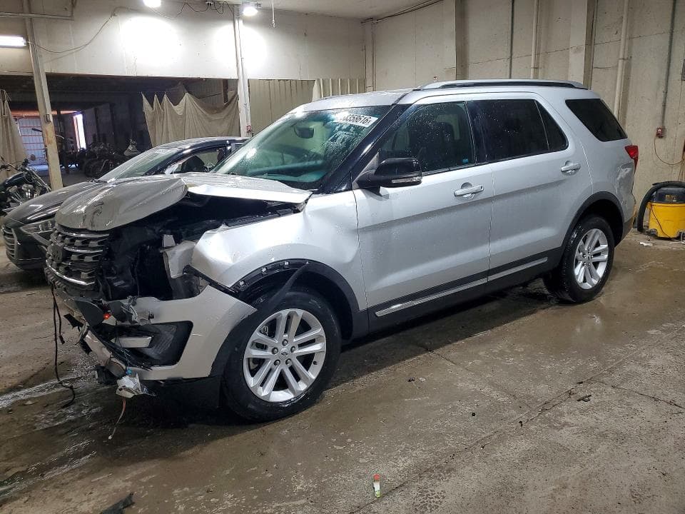 2017 FORD EXPLORER XLT - 1