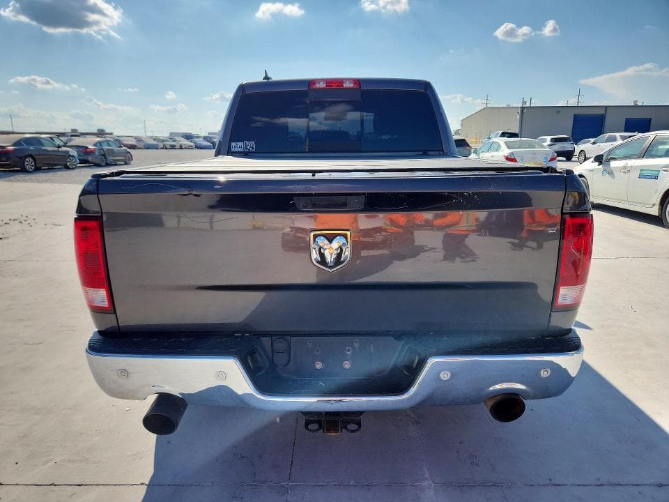 2019 RAM 1500 CLASSIC SLT 6