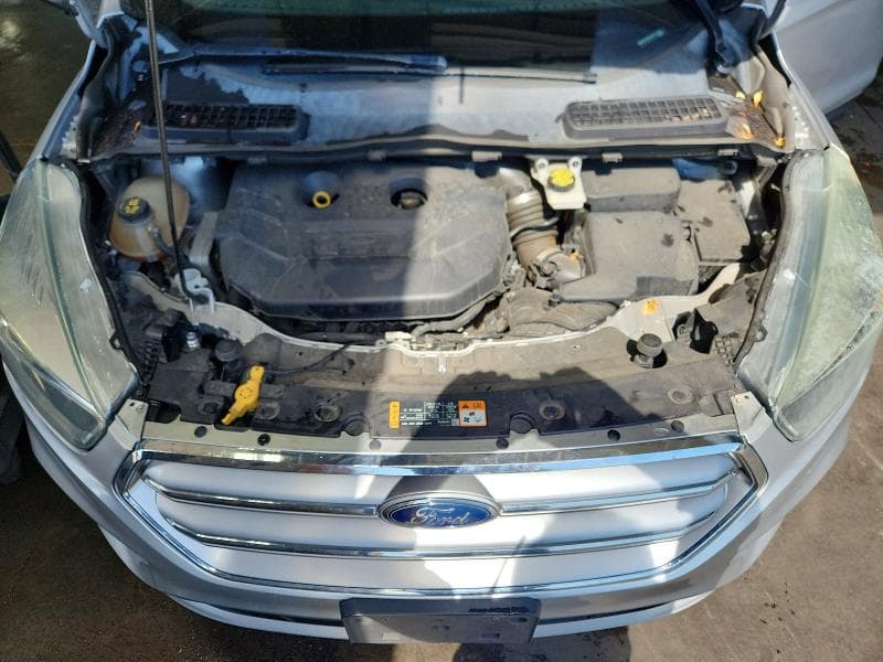 2017 FORD ESCAPE SE 11