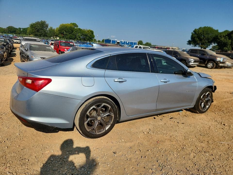 2018 CHEVROLET MALIBU LT 3