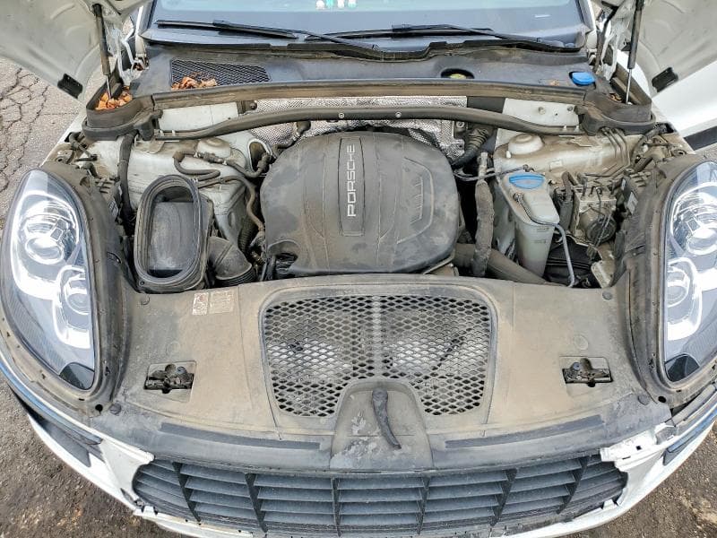 2018 PORSCHE MACAN 12
