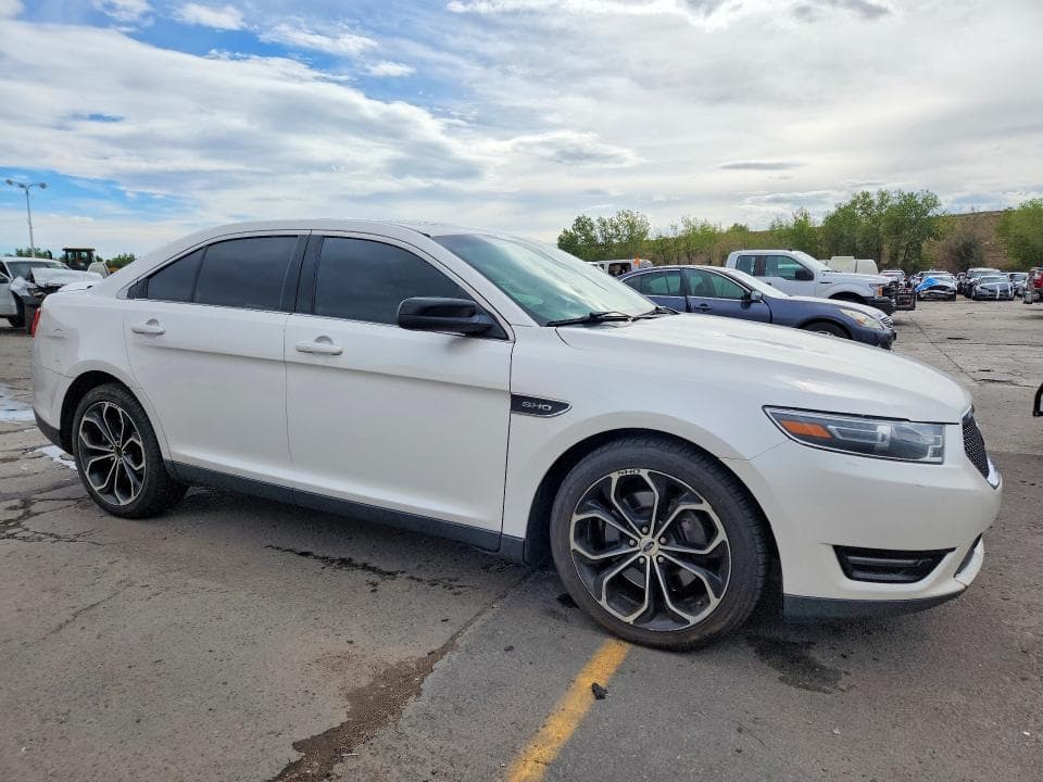 2017 FORD TAURUS SHO 4