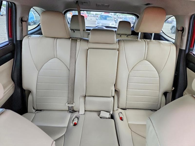 2021 TOYOTA HIGHLANDER XLE 10