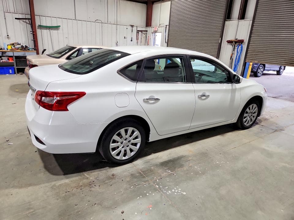 2019 NISSAN SENTRA S 3