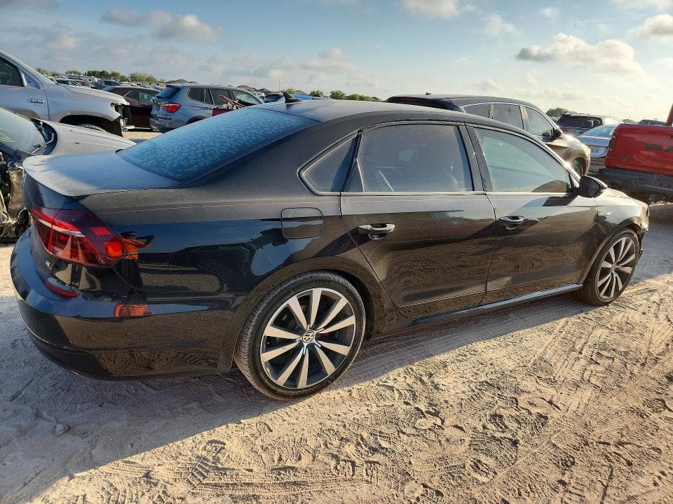 2018 VOLKSWAGEN PASSAT GT 3