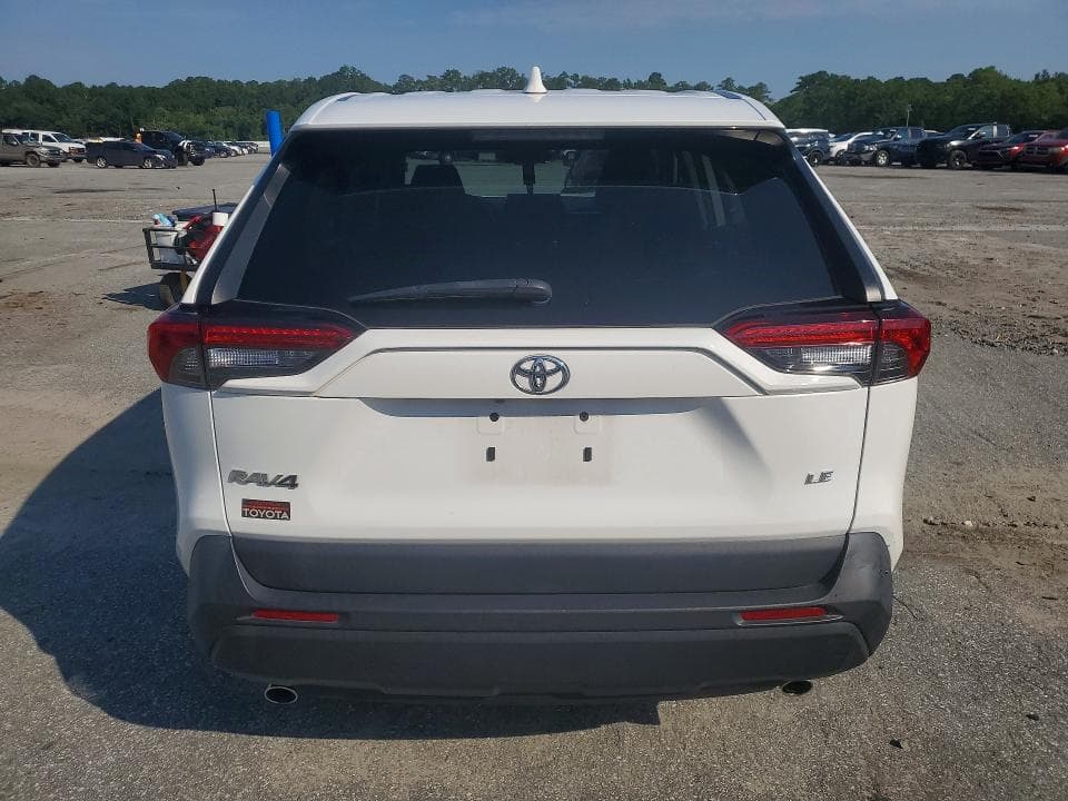 2022 TOYOTA RAV4 LE 6