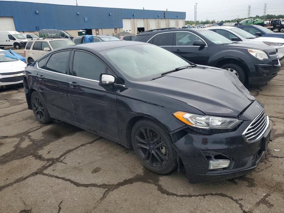 2020 FORD FUSION SE 4