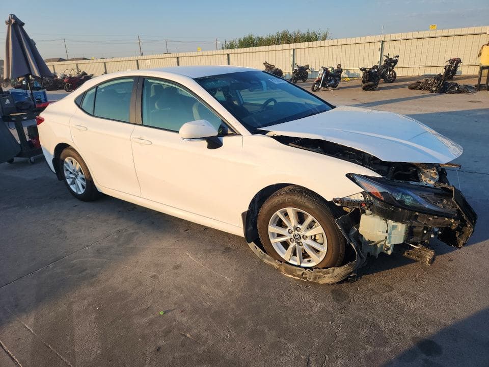 2025 TOYOTA CAMRY LE 4