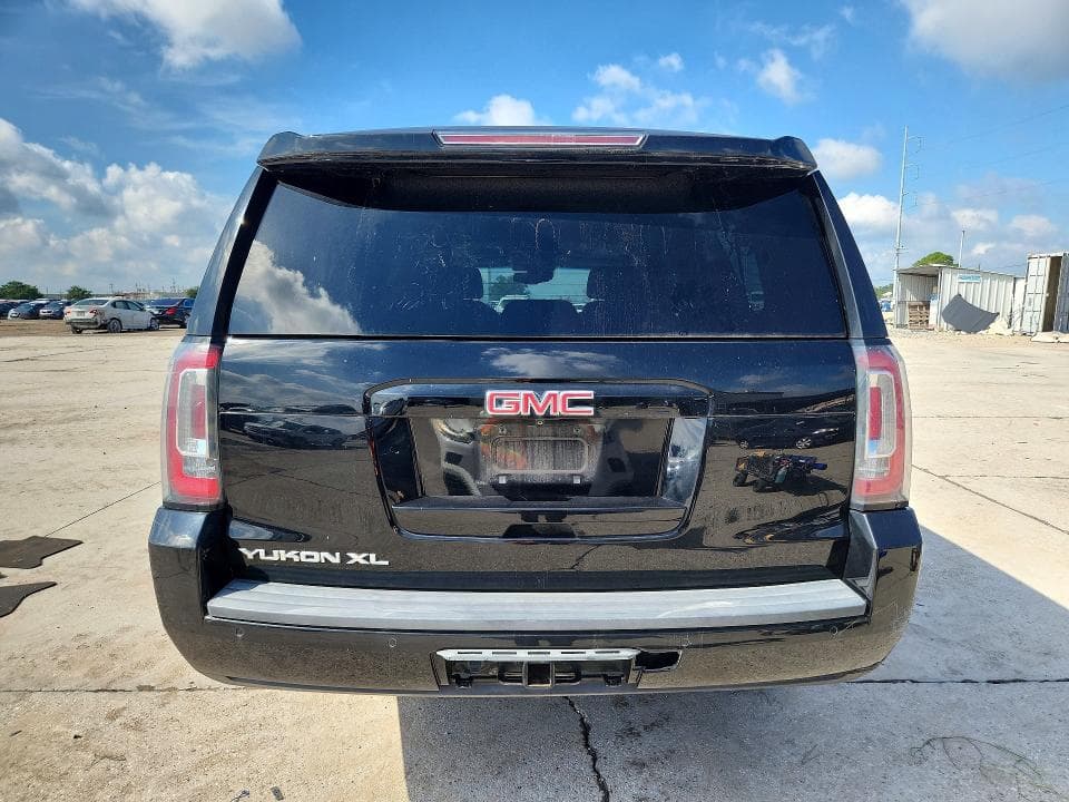 2017 GMC YUKON XL C1500 SLT 6