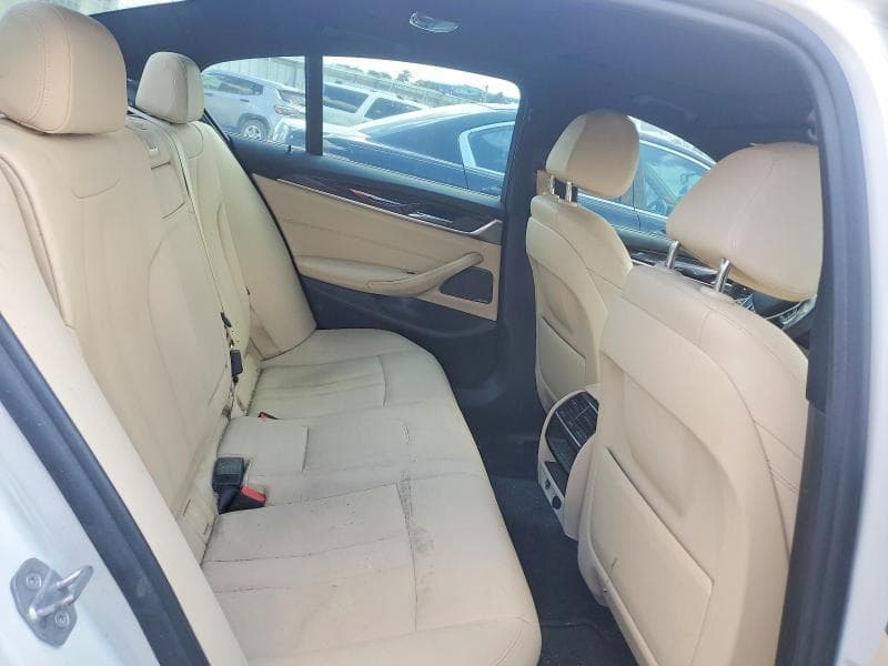 2018 BMW 530E 10