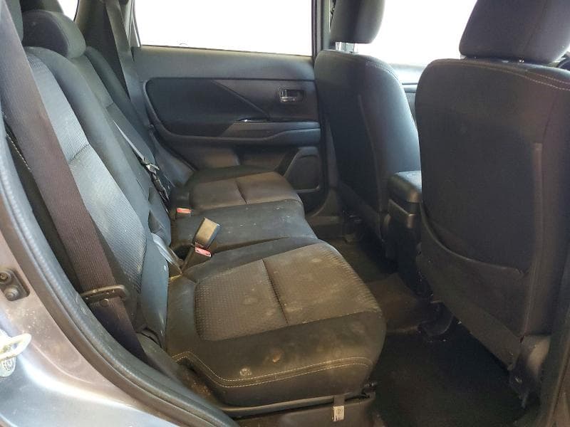2018 MITSUBISHI OUTLANDER SE 11