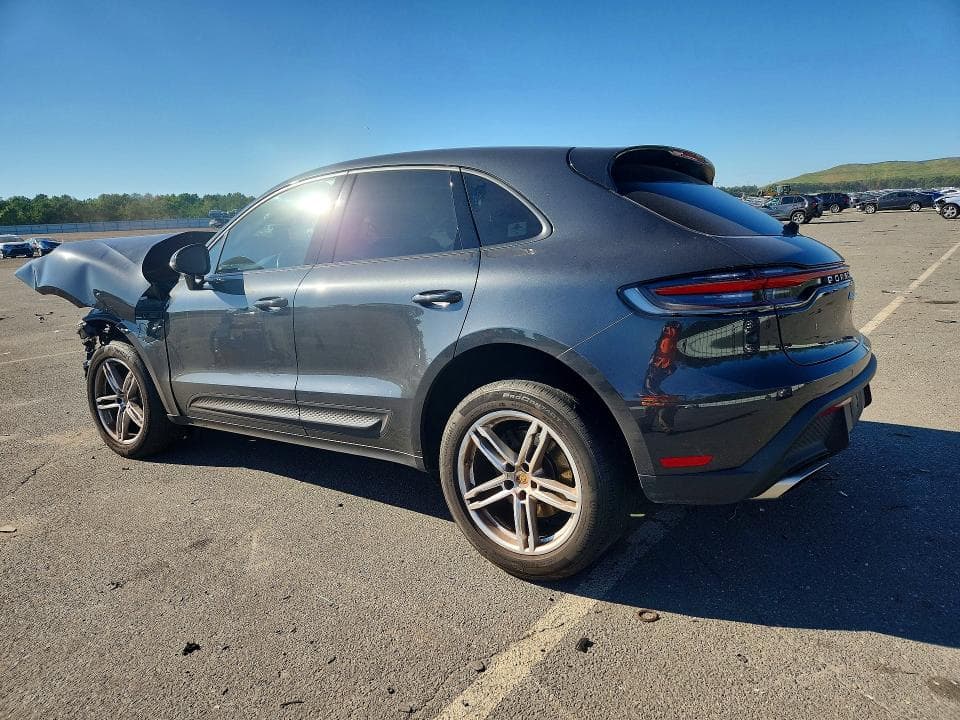 2022 PORSCHE MACAN 2