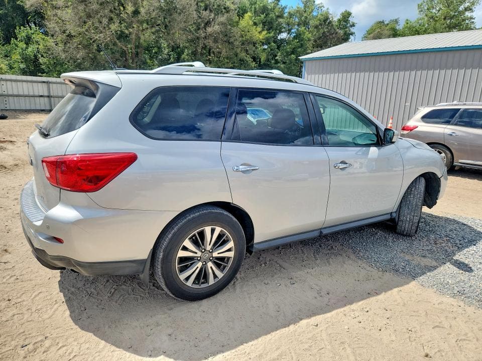 2017 NISSAN PATHFINDER SV 3