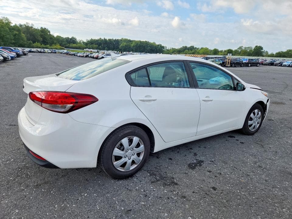 2017 KIA FORTE LX 3